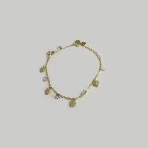 Bracciale con cuori e diamanti